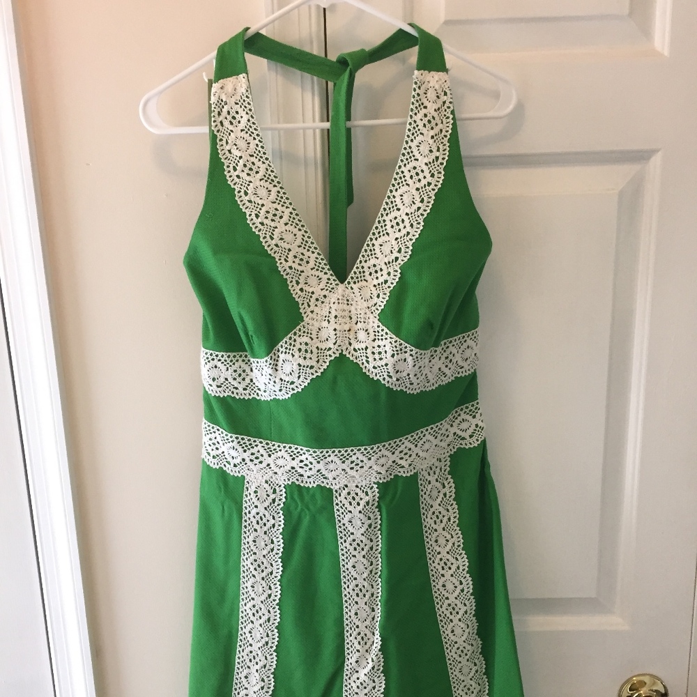 Willi Smith Green and White Backless Dress